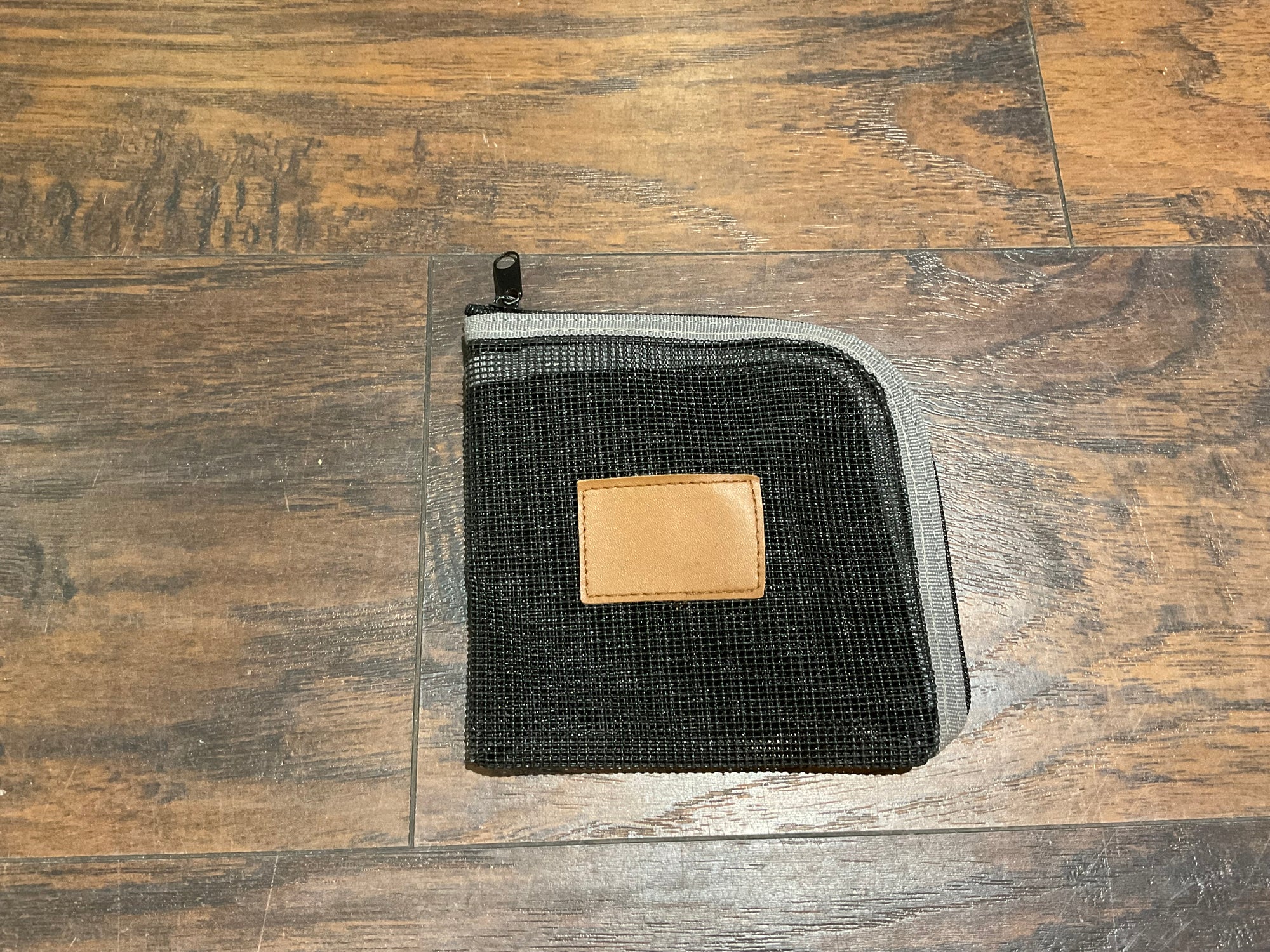 Mesh Leader Wallet